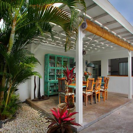 Villa Mutiara Putih By Optimum Bali Villas Seminyak Cameră foto
